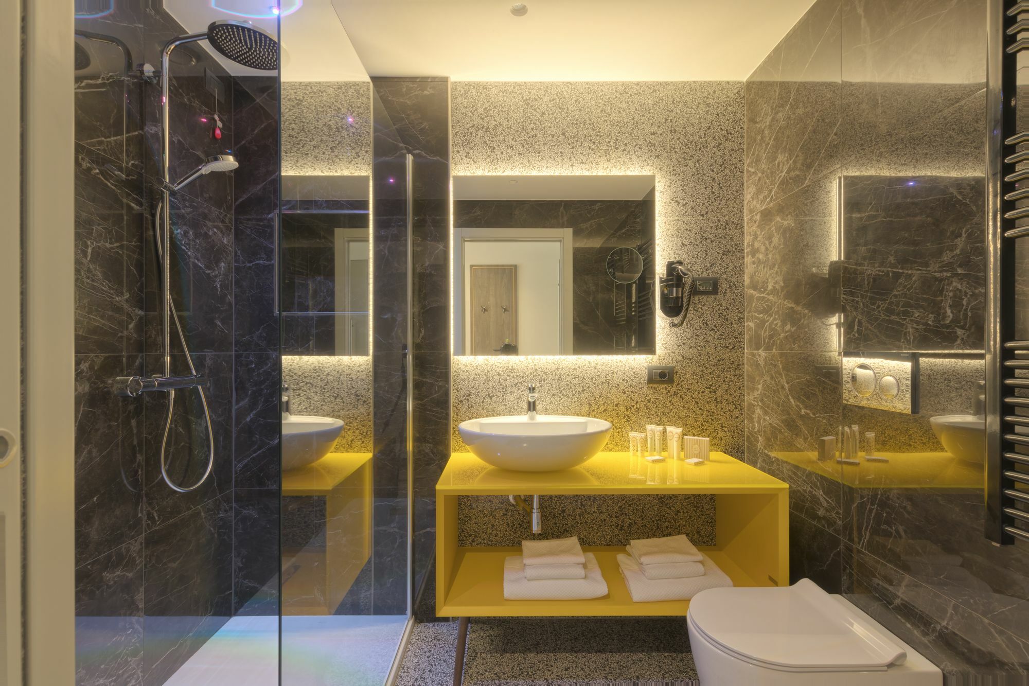 Ghibli Hotel Civitanova Marche Bagian luar foto